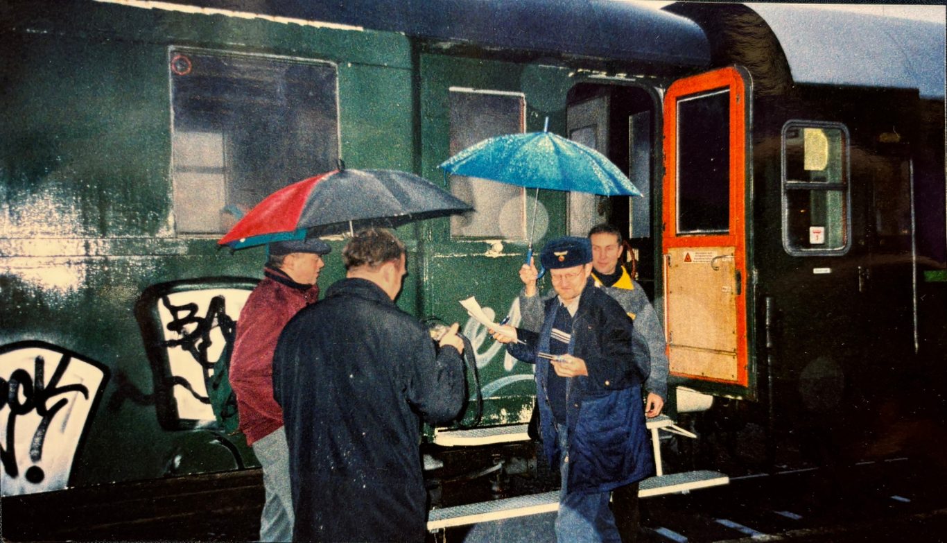 Übergabe in Sonneberg am Sonderzug